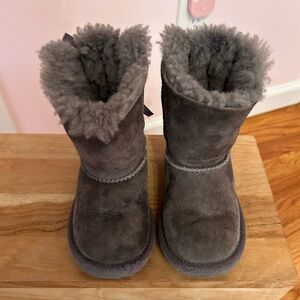 Grey Suede Ugg Boots with Bows in the back!